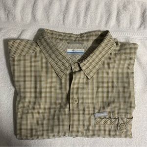 Columbia Declination Trail‎ II Short Sleeve Shirt tan Buttom-up Plaid Size XL